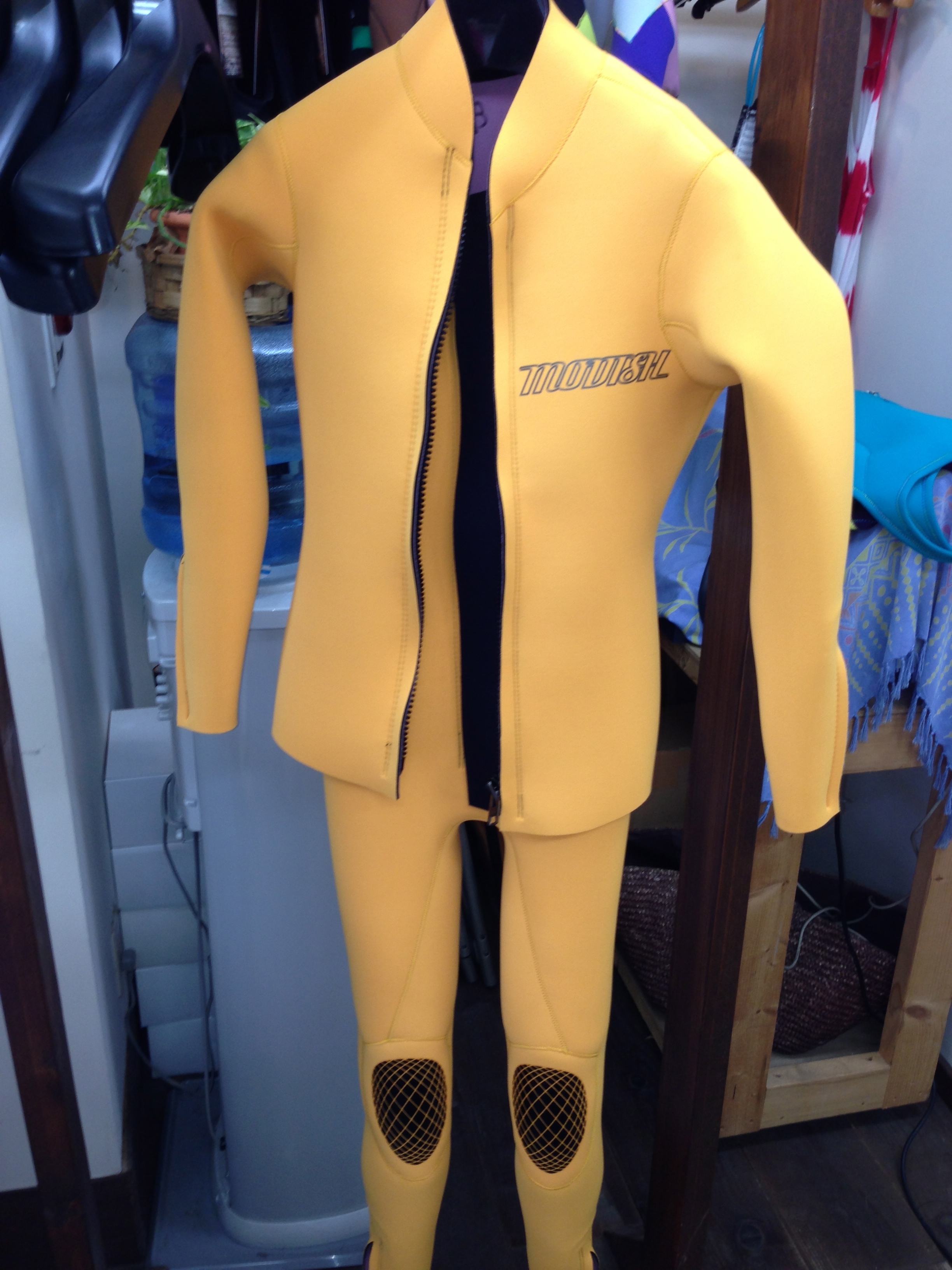 ウェットスーツラボ×最近作ったスーツ