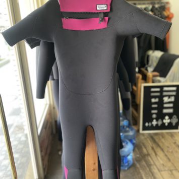 ウェットスーツ紹介