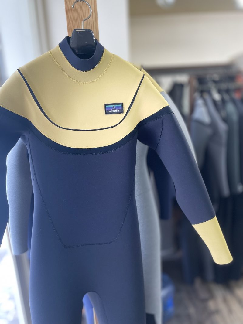 新色コヨーテ使用ジャージフルスーツ