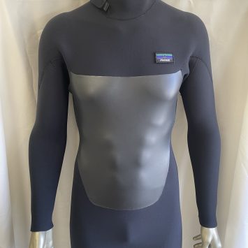 シンプルなカット×前身後身のみラバー