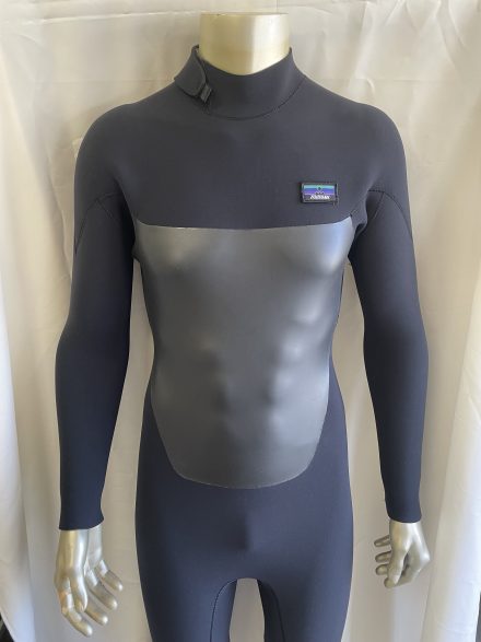 シンプルなカット×前身後身のみラバー