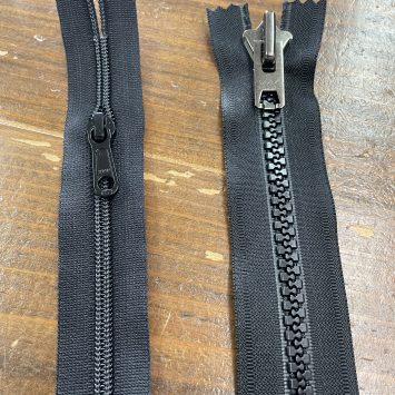 バックジップのファスナー