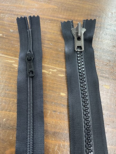 バックジップのファスナー