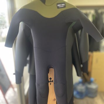 子ども用ウェットスーツ