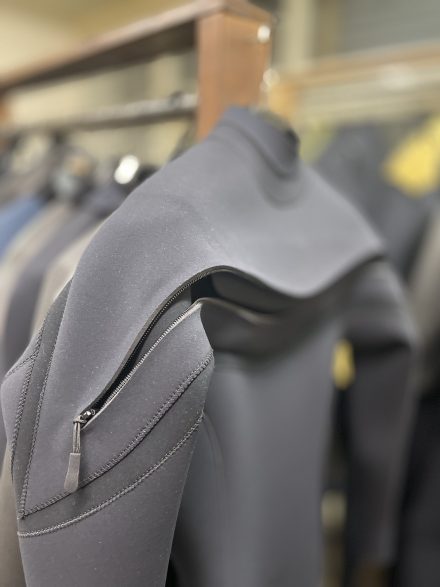 春〜秋に向けたフルスーツ4種をご紹介、安い理由