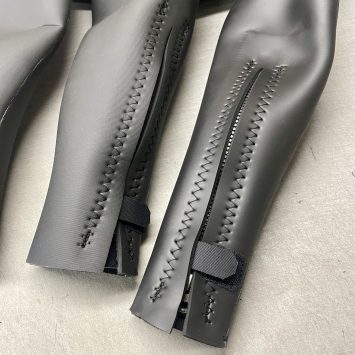 既存のウェットスーツに手足首ファスナー後付け